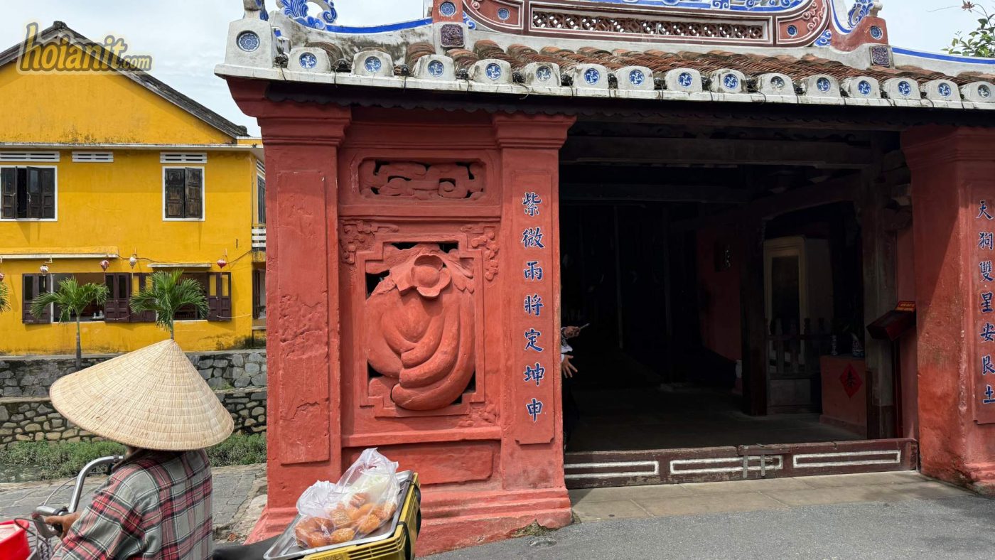 Japanese Covered Bridge Hoi An at night with lantern lights