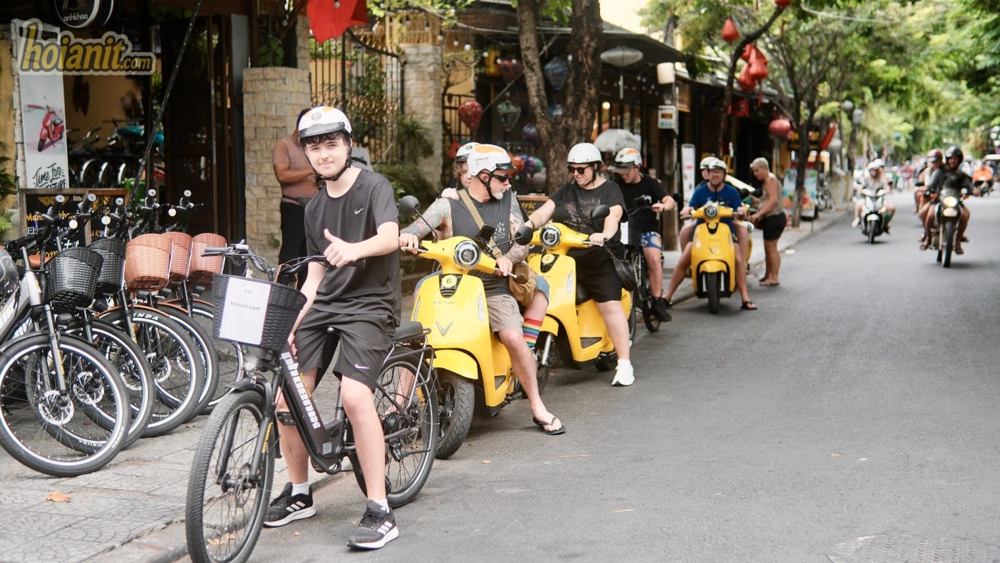 Thuê xe máy giao tận nơi ở khách sạn Hội An để khám phá phố cổ