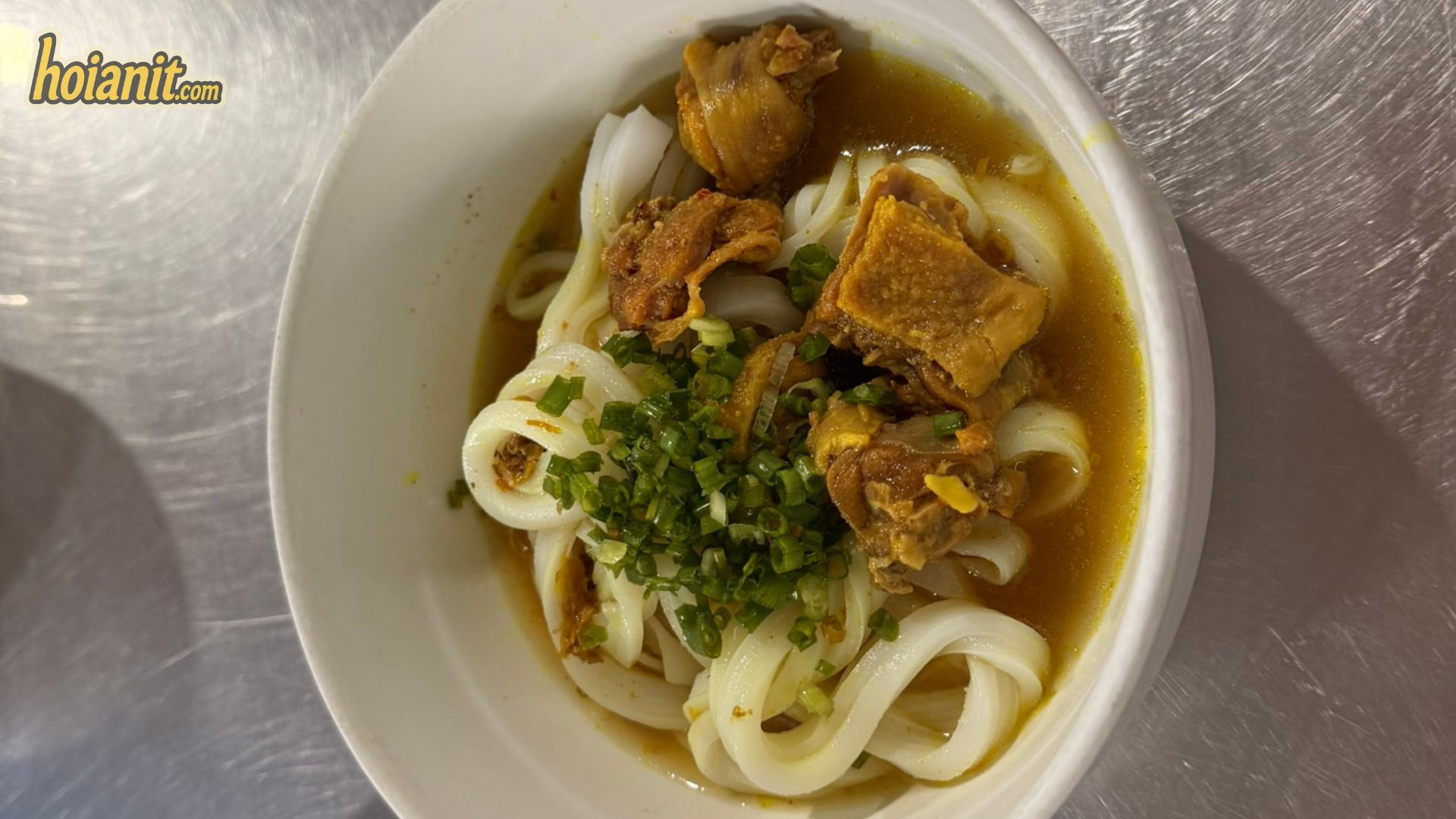 mỳ quảng gà hiệp đức ở hội an