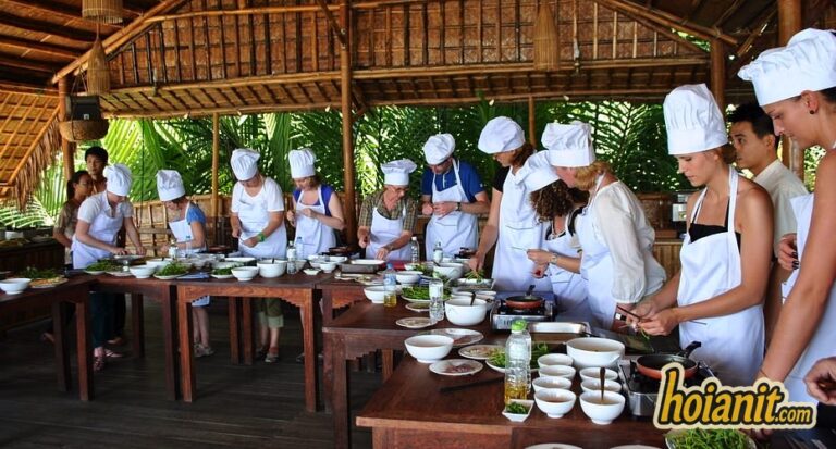 Hoi An Cooking Classes (2026): The Honest Guide to Choosing One