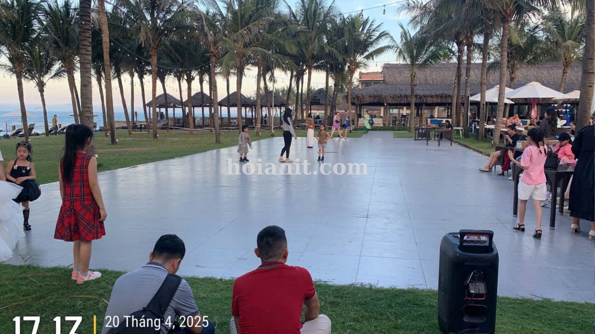 Thuê loa kéo Hội An kèm 2 micro không dây