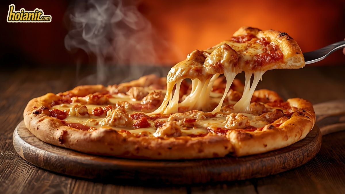 Tiệm pizza Hội An trong khu phố cổ với pizza đế mỏng