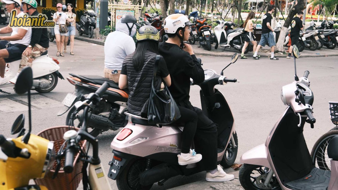 होई आन में मोटरबाइक किराए पर1 होई आन में मोटरबाइक किराए पर