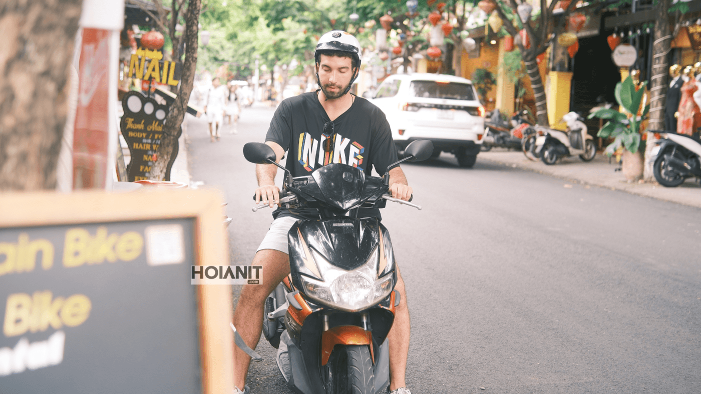 ホイアンで借りられる電動自転車の写真